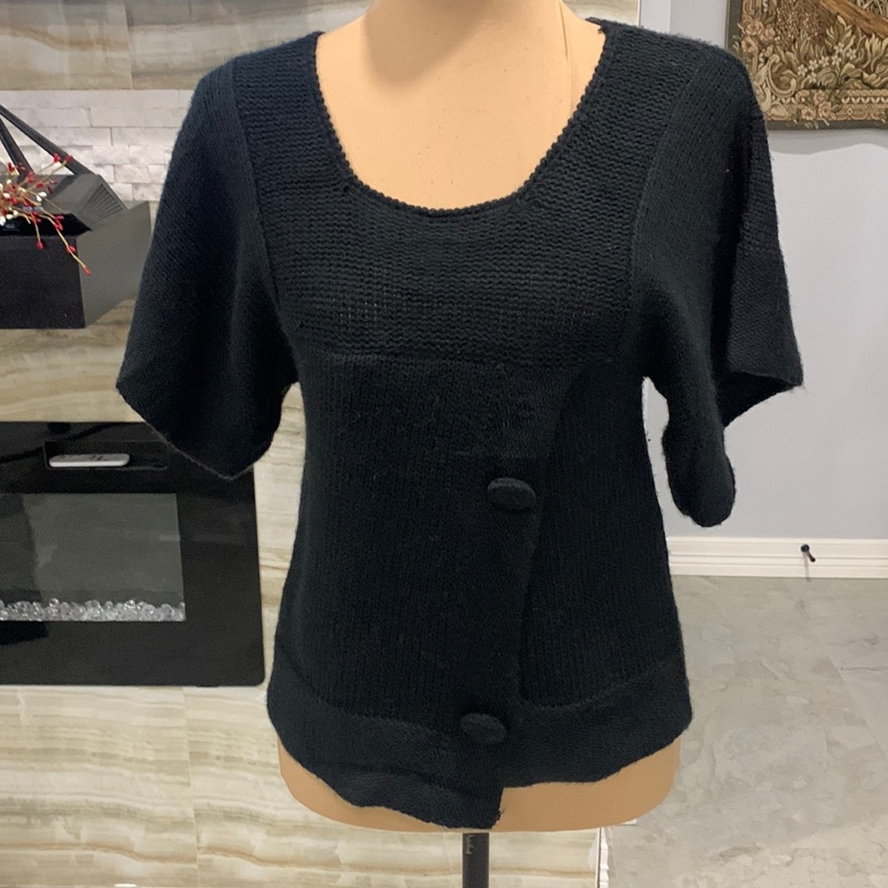 Aryeh Black Short Sleeve‎ Sweater Top. Size L (344)